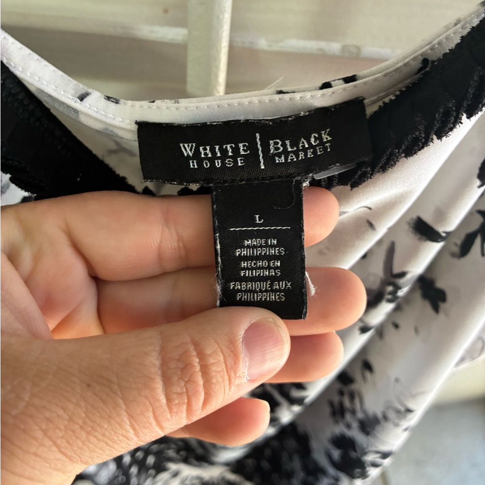 White House Black Market Black & White Floral Lace-Trim Cami - Picture 3 of 9